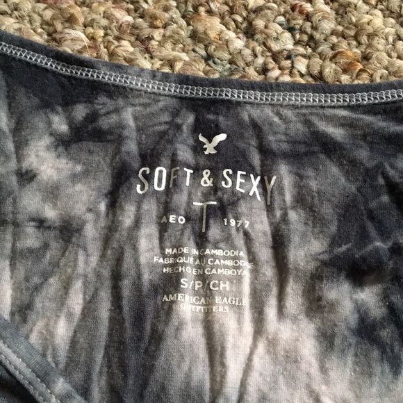 tee - Picture 2 of 2